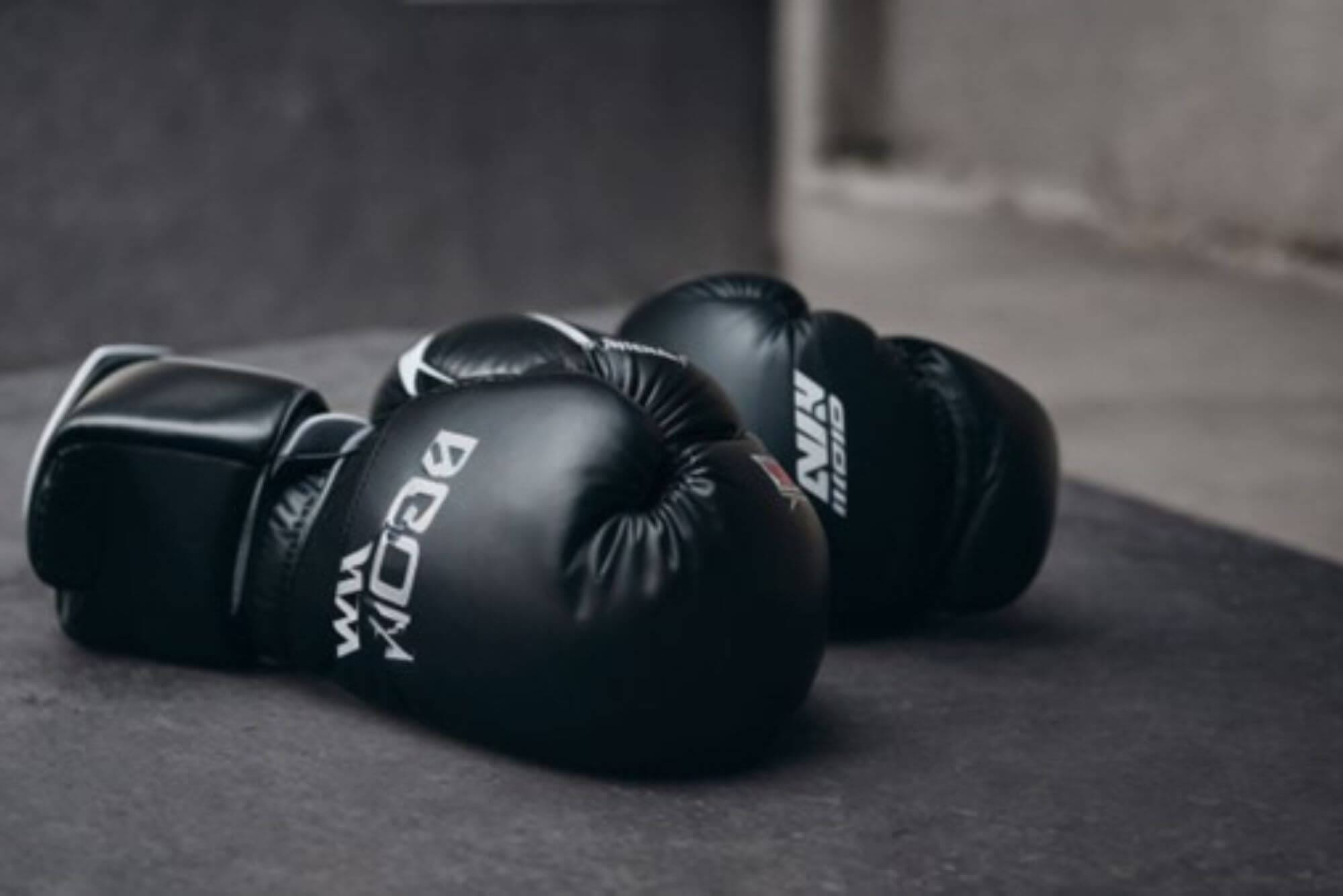 RDX F7 Ego Boxing Gloves Visuals